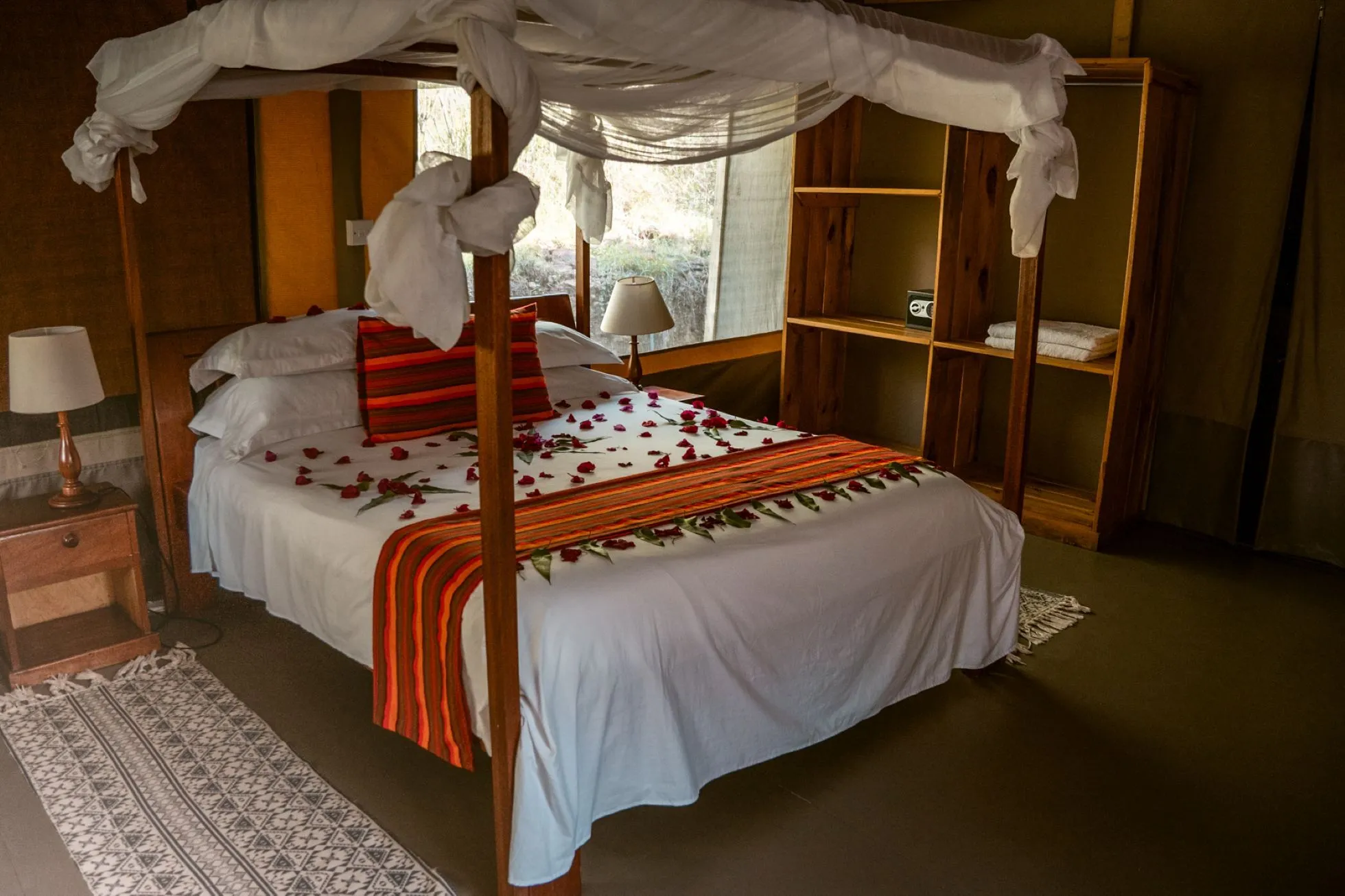 IM_KE_MAR_Zebra-Plains-Mara-Camp_Bedroom