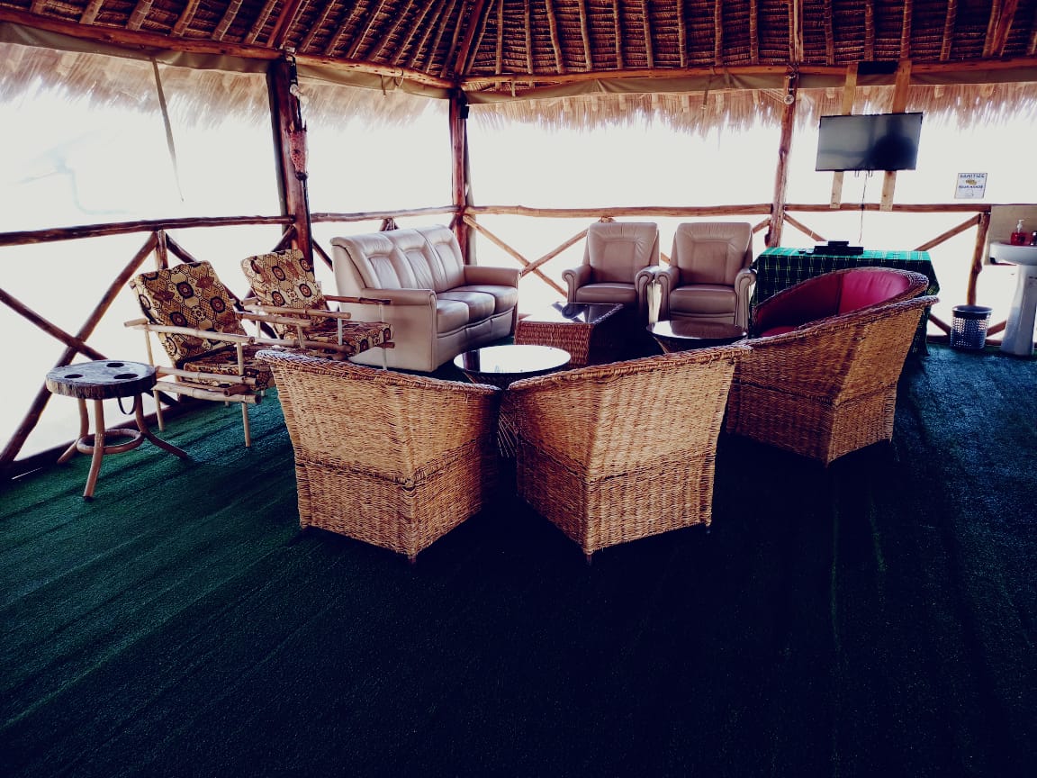 Part-of-the-restaurant-at-Little-Amanya-Camp
