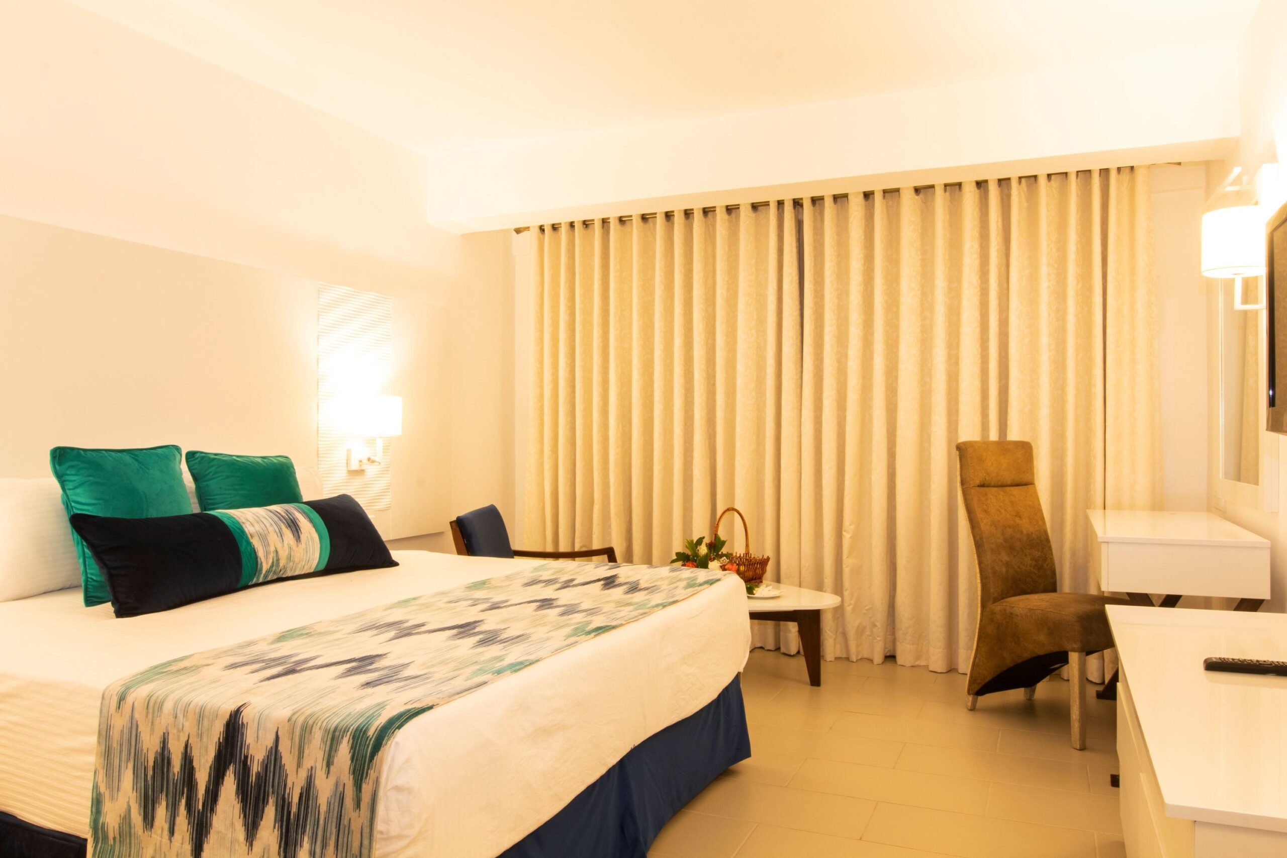 Superior-Balcony-Room-scaled