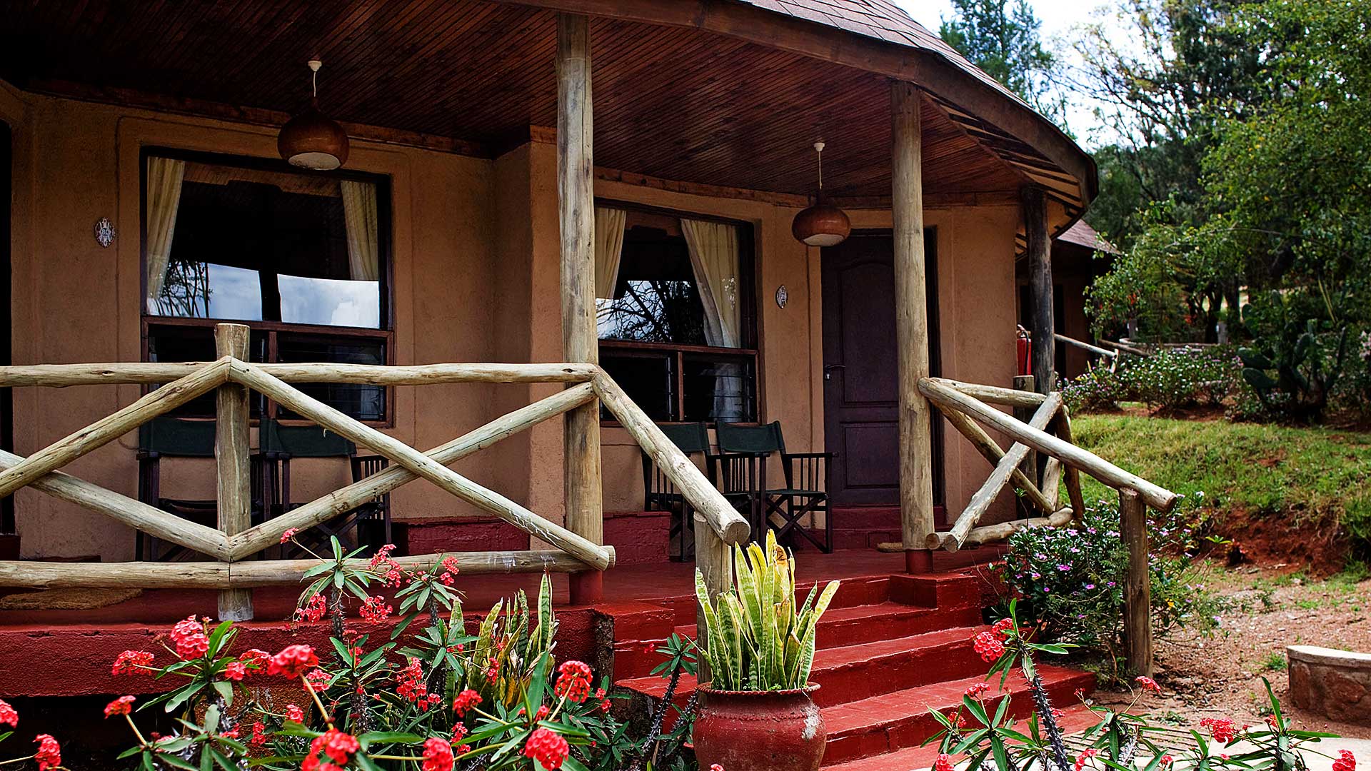 masai-mara-sopa-lodge_exterior
